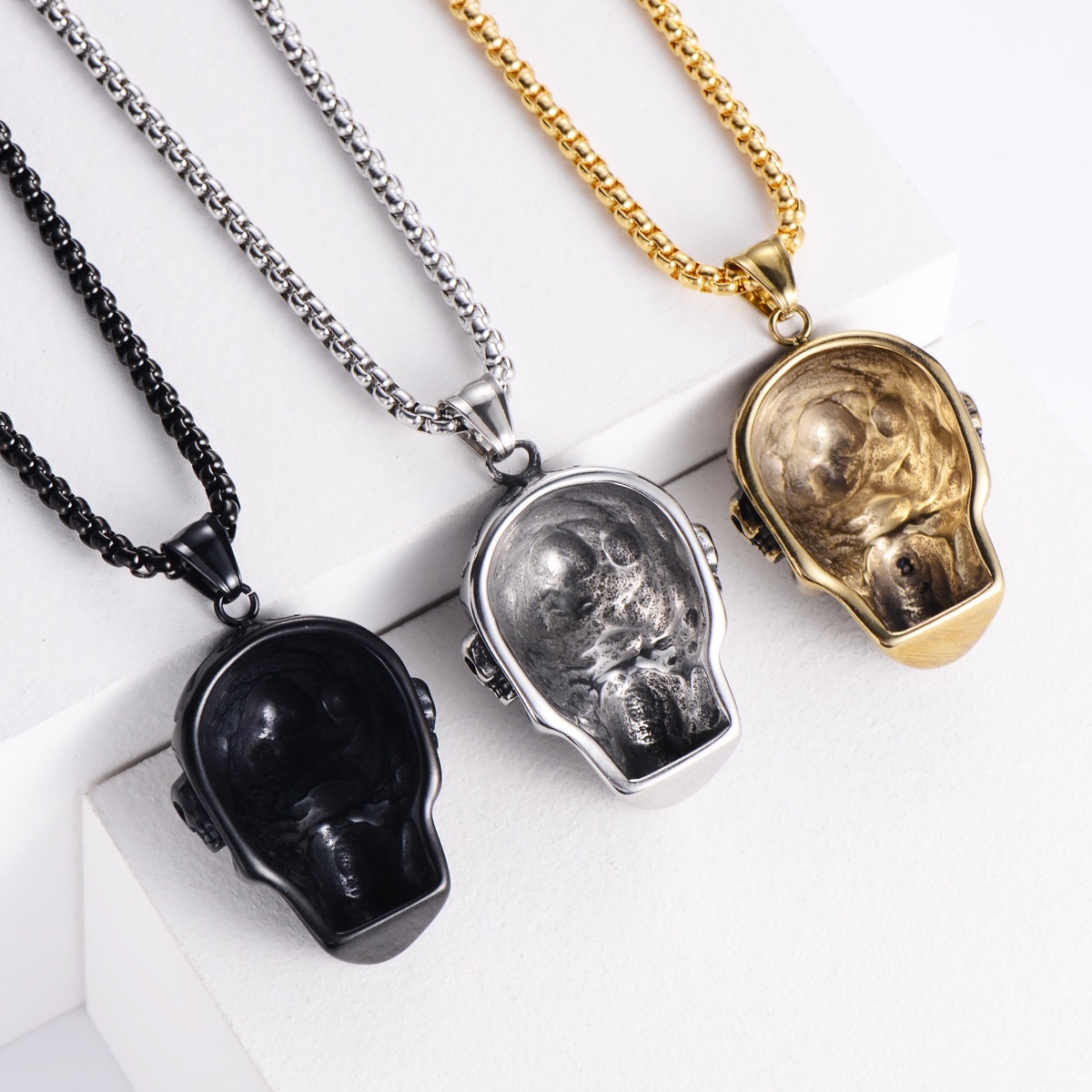 Collier pour homme Crâne - Doré