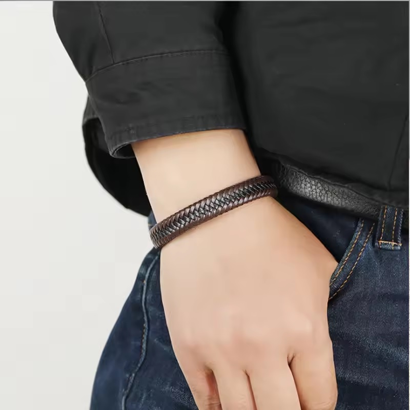 Bracelet LU-33165 - Noir / Rouge