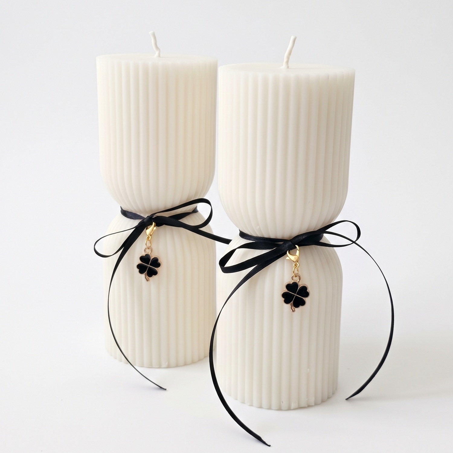 Bougie Silhouette - Blanche / Noix de coco islandaise